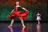 Flamencotänzerin im roten Kleid.